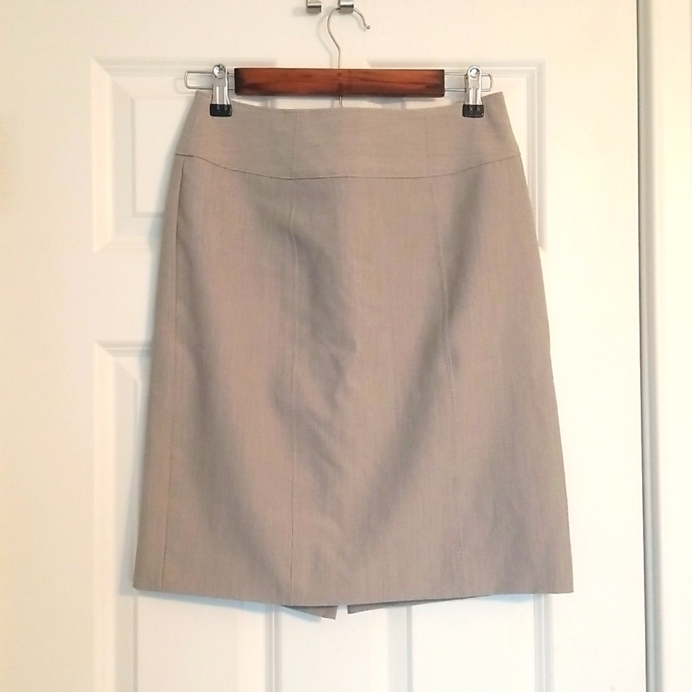Worthington Pencil Skirt, Light Gray, Size 4